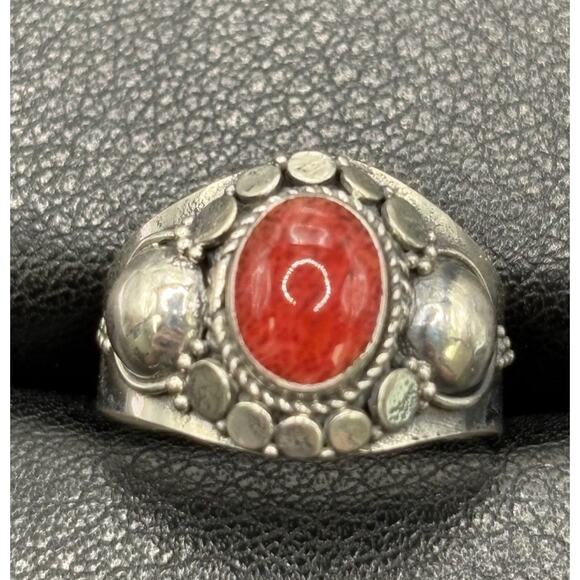 New Condition Bali Style Coral Ring Size 7 - Picture 1 of 9